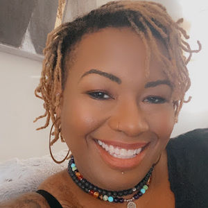 Meet your Posher, Storme